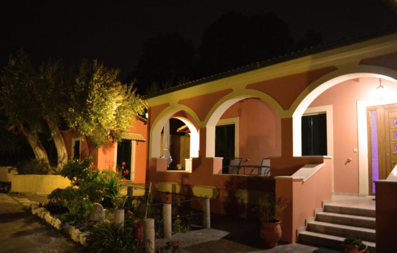Villa Skafonas Sinarádes Exteriör bild