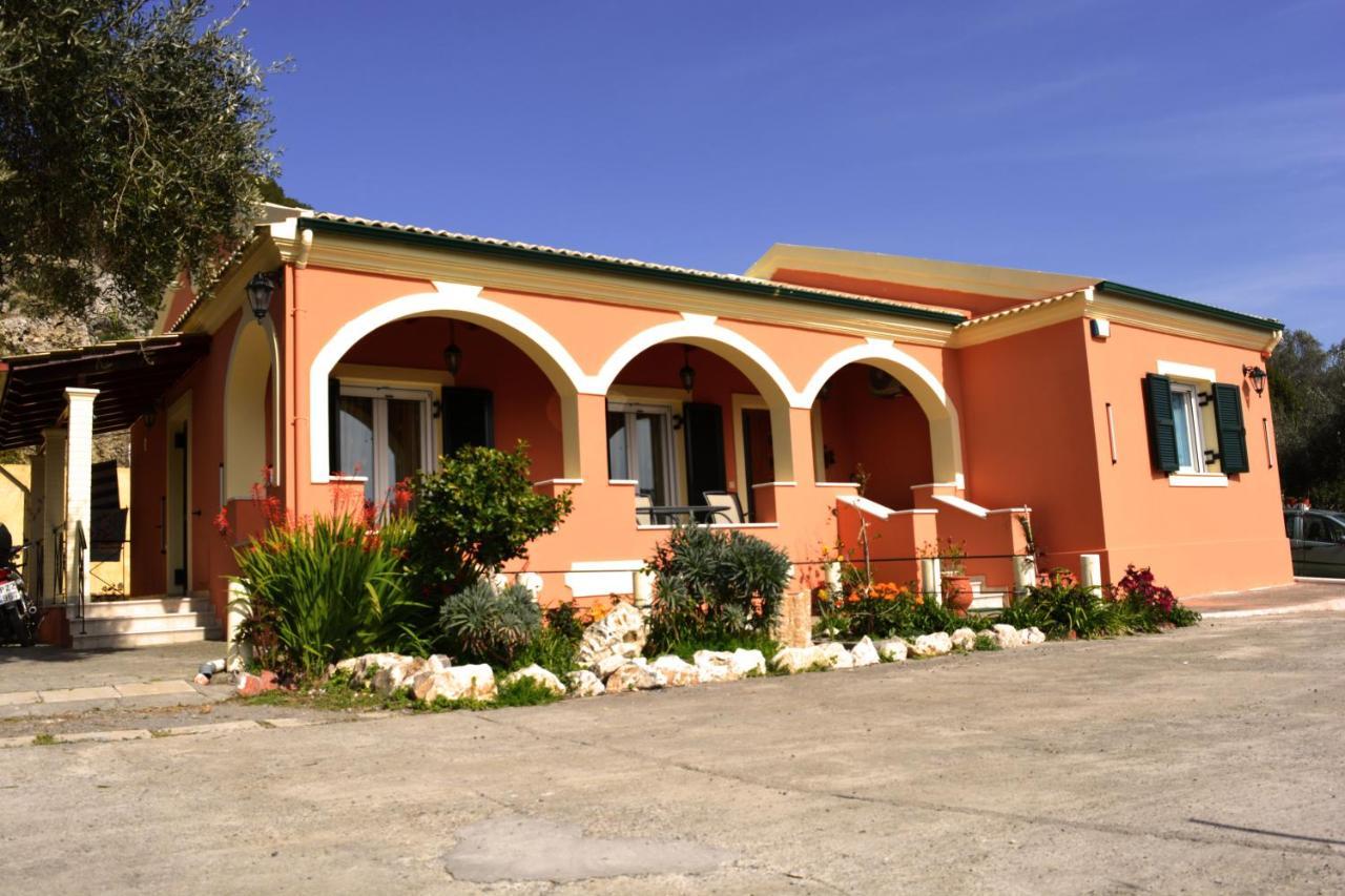 Villa Skafonas Sinarádes Exteriör bild