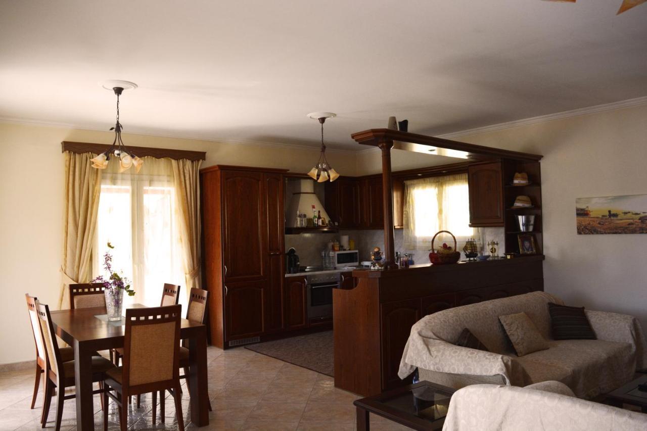 Villa Skafonas Sinarádes Exteriör bild