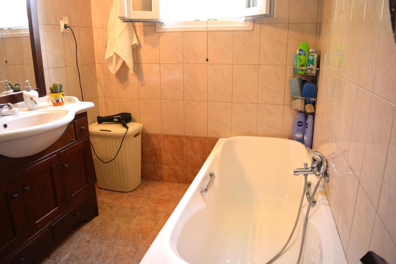 Villa Skafonas Sinarádes Exteriör bild